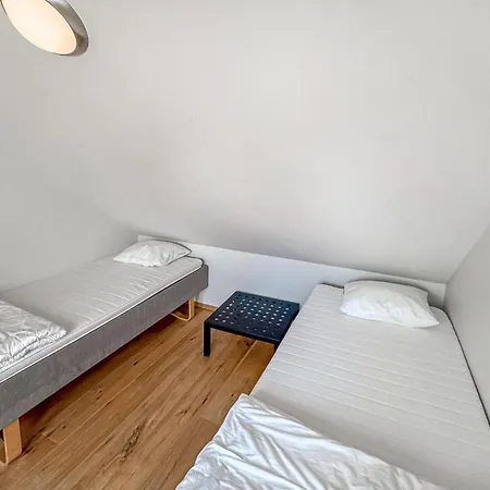 Lägenhet In With House Sea View
